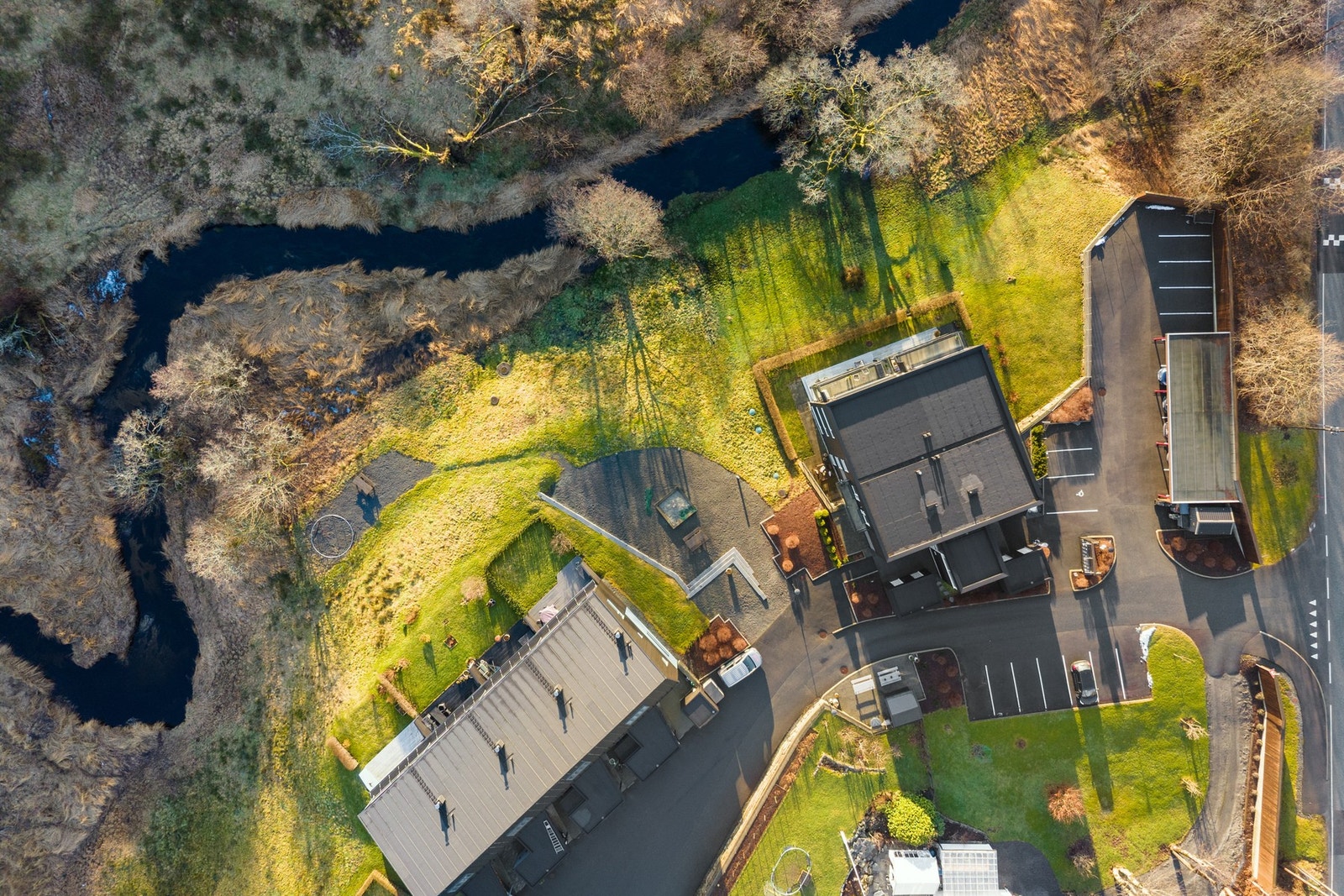 Samtidig så er det kort vei til både butikk og busstopp. Galleribilde