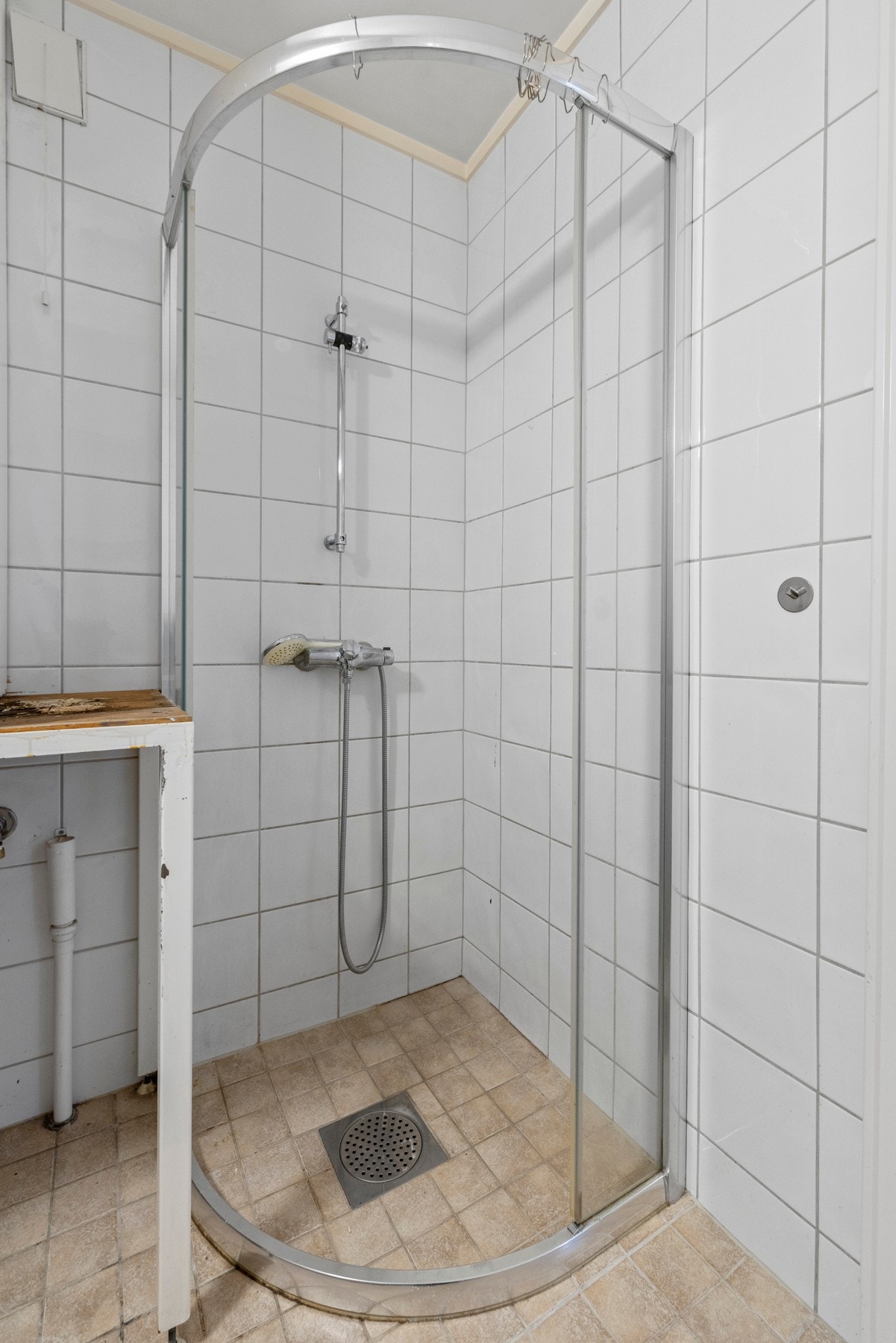 Badet har en eldre standard. Galleribilde