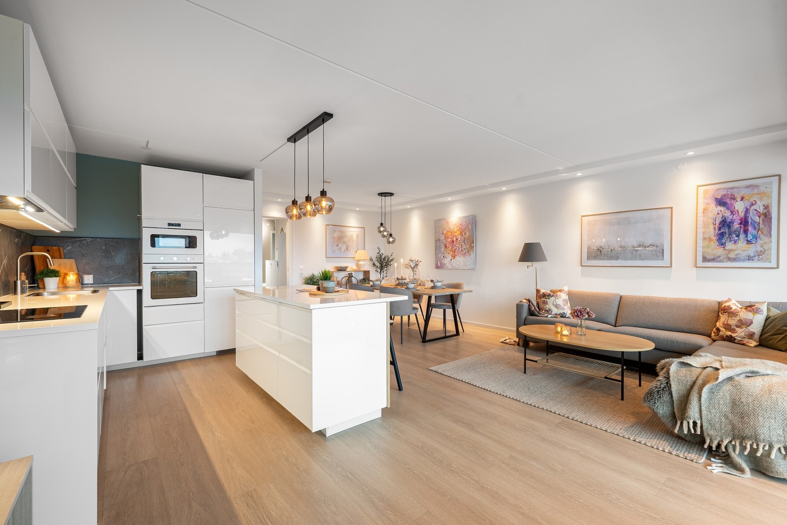 Velkommen til Hovseterveien 38A, presentert av Vegar Giæver v/ EIE eiendomsmegling Røa, Skøyen og Ullern. Foto: Arne Schram - Rekyl Foto. Galleribilde