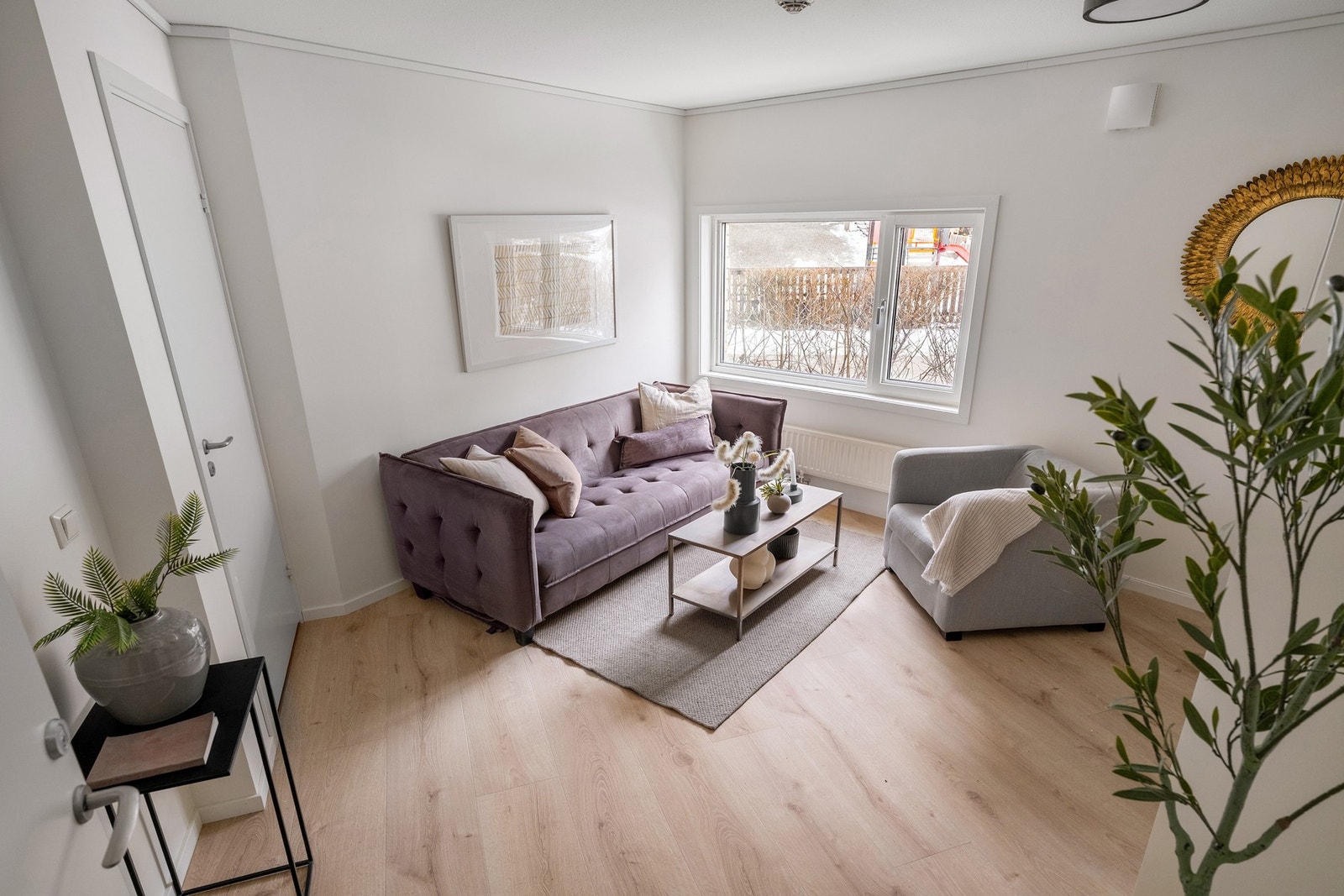 Svært god takhøyde gir en luftig og romslig følelse. Galleribilde