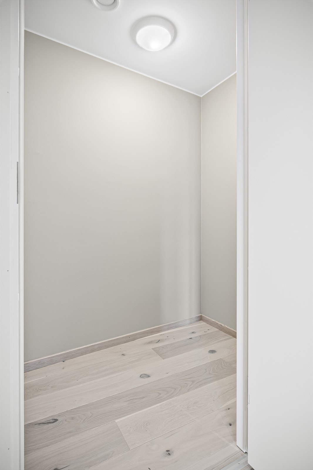 Lagringsplass i innvendig bod Galleribilde