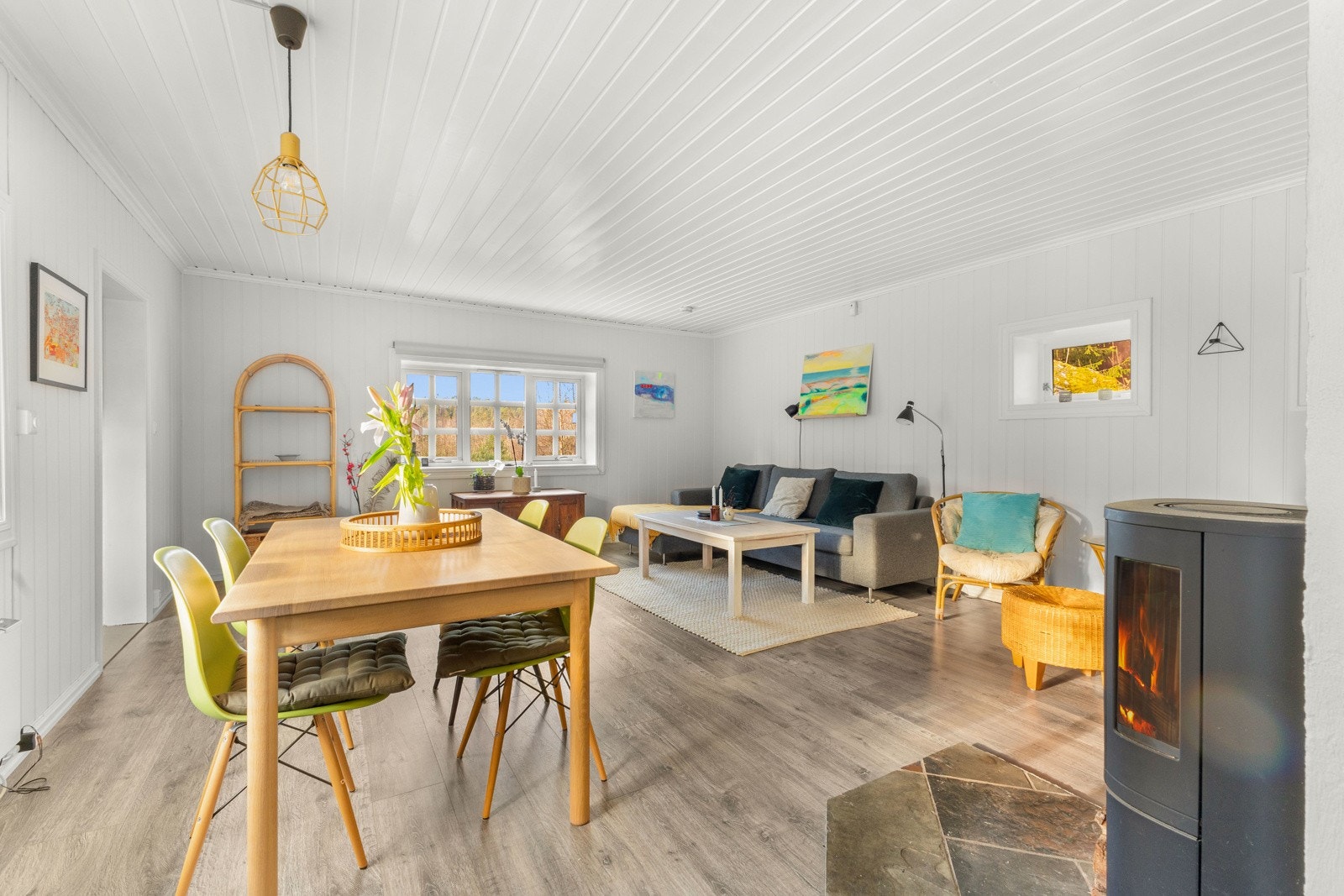 Peis/vedovn for oppvarming Galleribilde