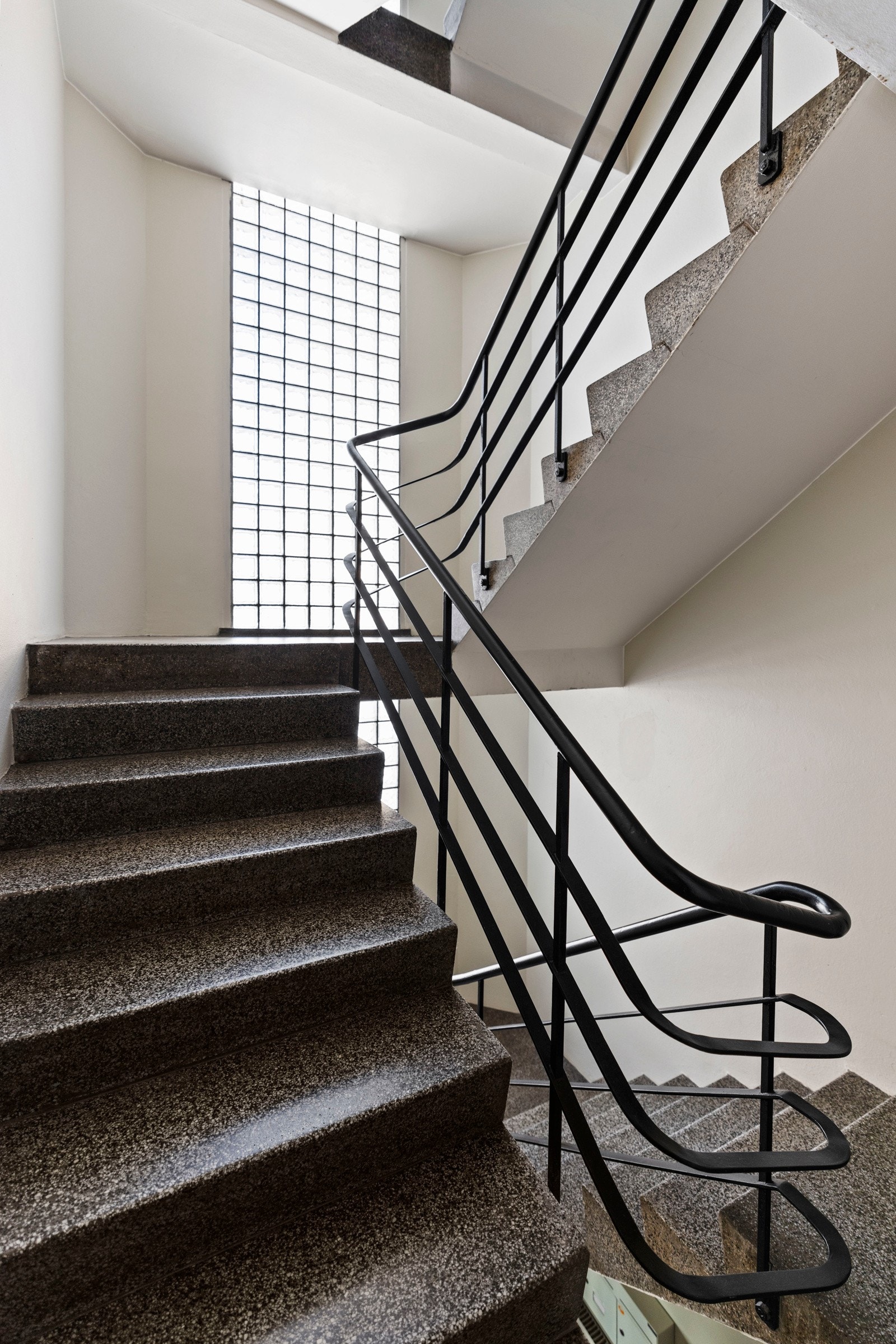 Leiligheten ligger i byggets 4.etasje. Galleribilde