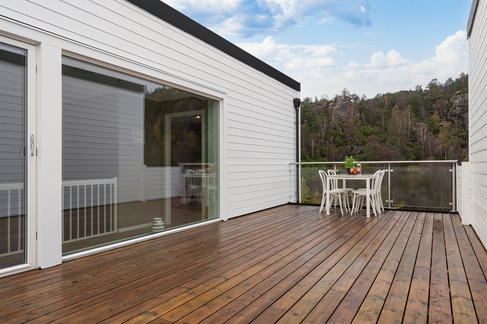 Etasjen byr også en nydelig takterrasse. Galleribilde