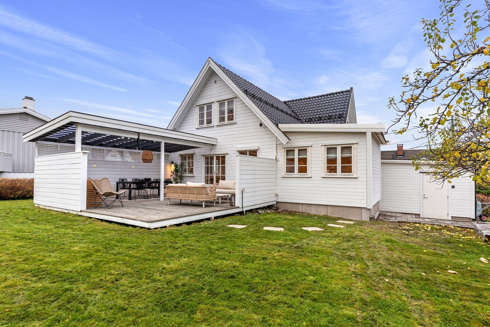 Her er det rikt med tumleplass for små og store - trygt og skjermet Galleribilde