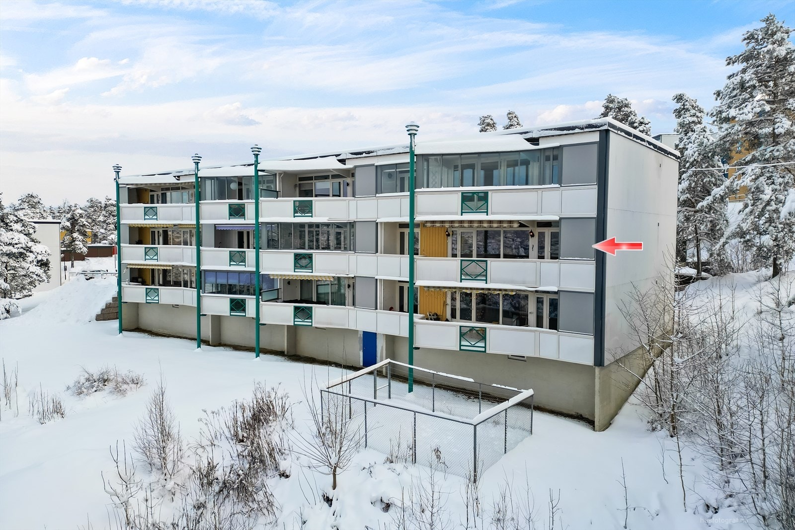 Leiligheten har en fin internbeliggenhet på feltet, helt i enden av bygget. Galleribilde