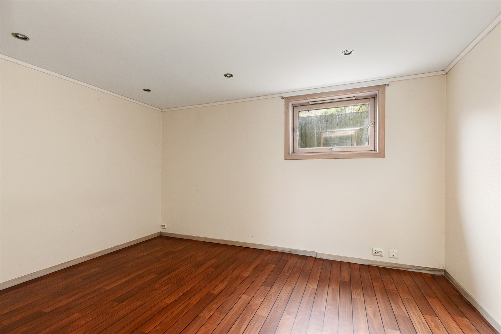 Innredet rom betegnet som soverom (ikke godkjent rom for varig opphold) Galleribilde