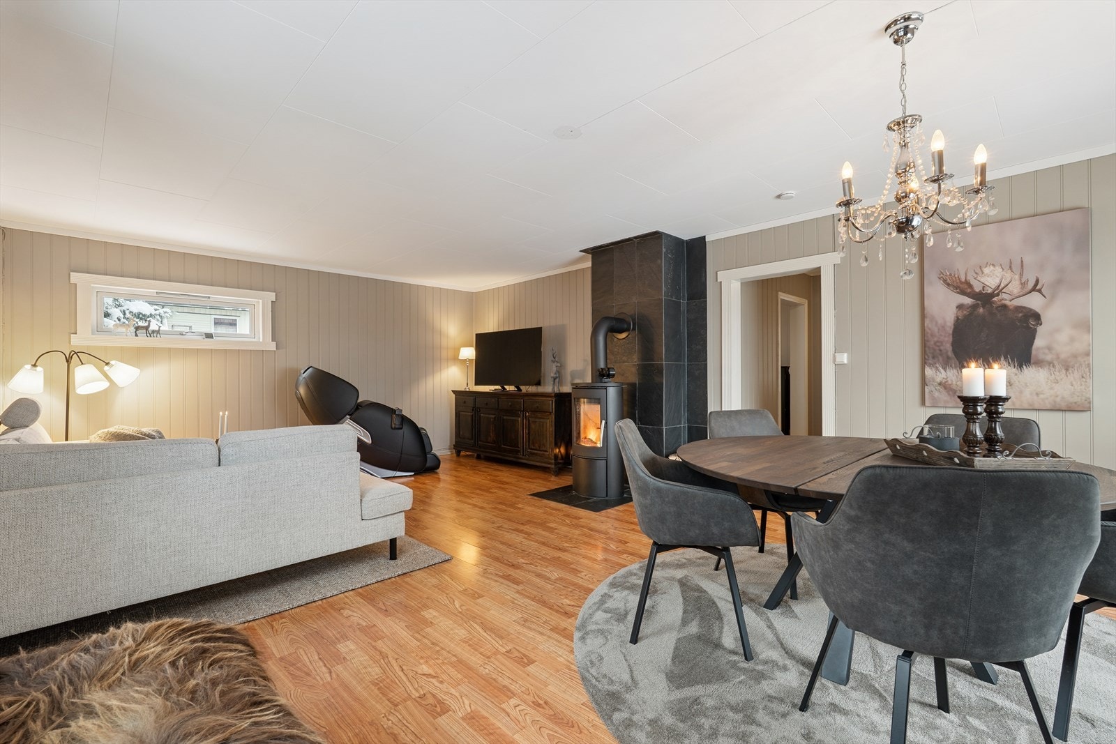 Her får du god plass til å invitere til et hyggelig selskap. Galleribilde