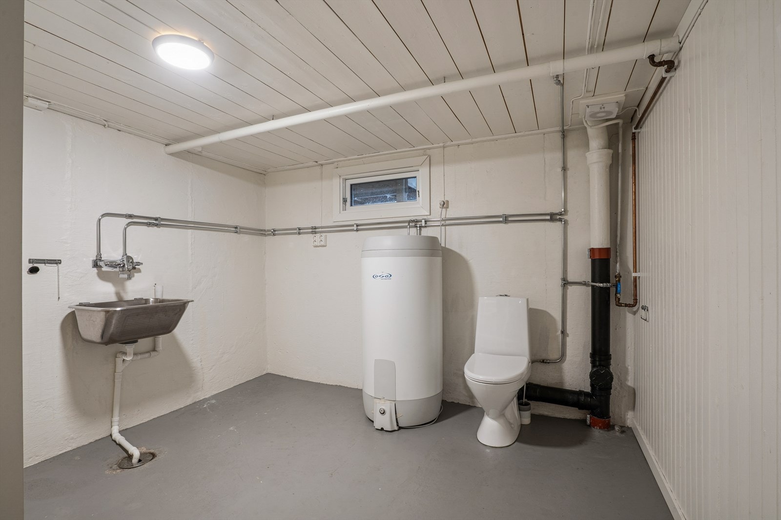 Vaskerommet i kjelleren har også installert toalett. Galleribilde