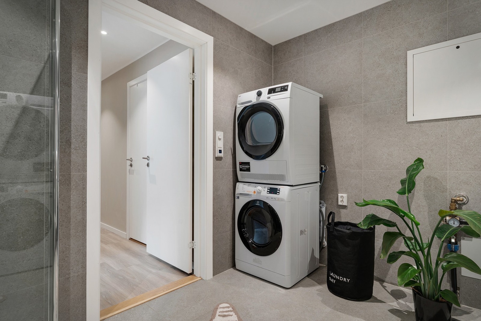 Badet har varmekabler i gulvet. Galleribilde