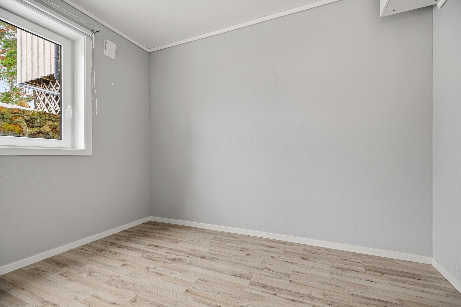 På soverommet er det plass til skap eller andre garderobeløsninger. Galleribilde