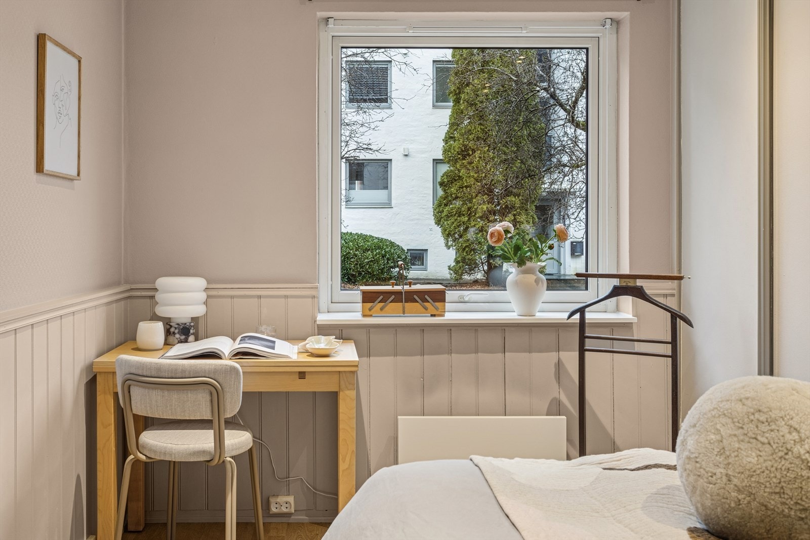 Soverommet er på ca. 11,9 m². Galleribilde