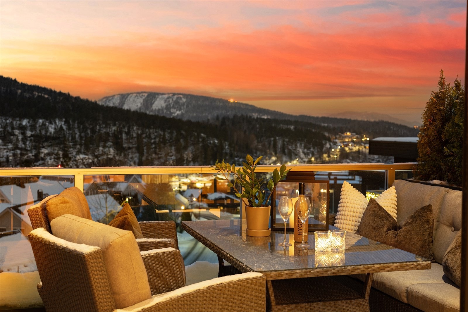 Nordvik Sandvika v/ Andreas Solberg presenterer Blåbærskogen 69. Foto: Andreas Wiig Galleribilde