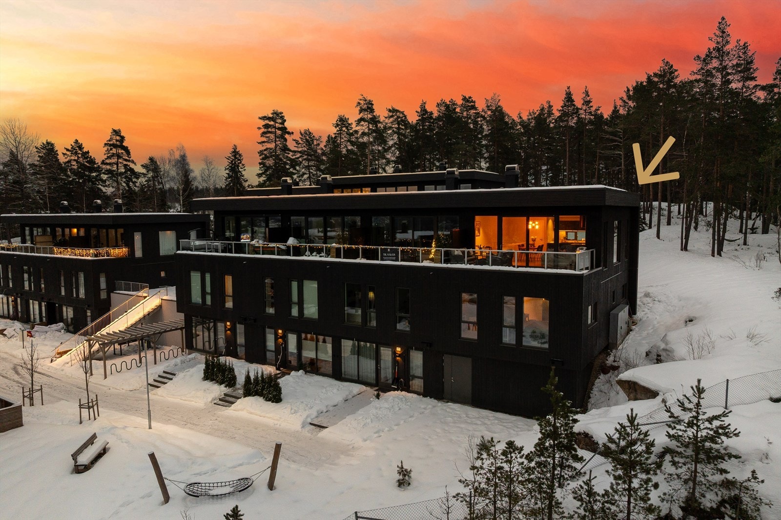 Blåbærskogen 69 har en attraktiv beliggenhet i Blåbærskogen, et rolig og familievennlig boligområde i Heggedal. Galleribilde