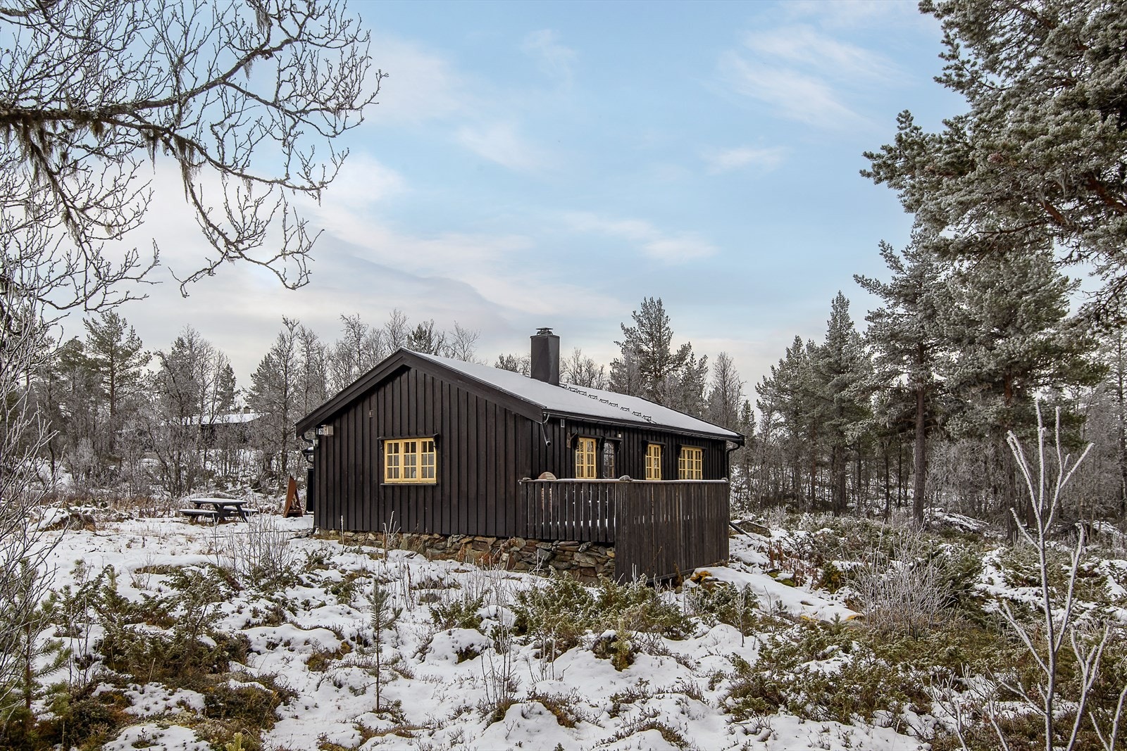 Hytta er i tradisjonell stil Galleribilde