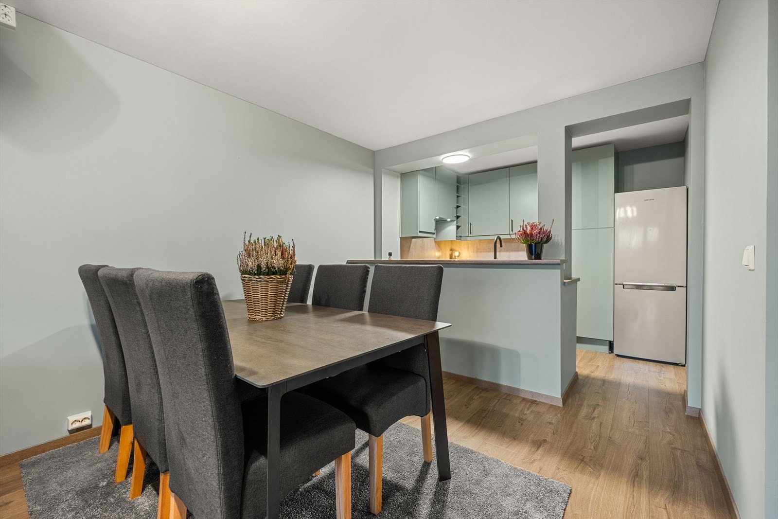 Naturlig plass for spisegruppe i tilknytning til kjøkkenet Galleribilde