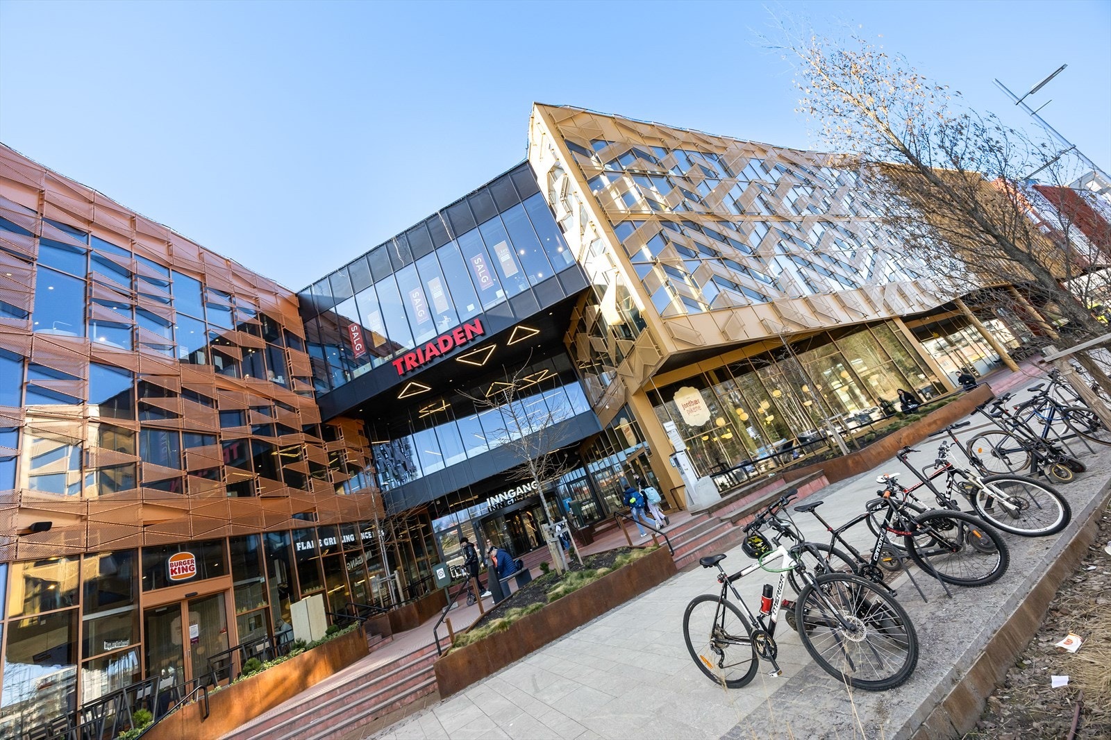 Triaden i Lørenskog med et bredt utvalg av butikker like ved og i gangavstand. Galleribilde