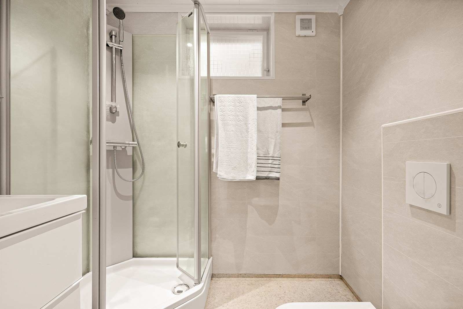 Det er elektriske varmekabler. Galleribilde