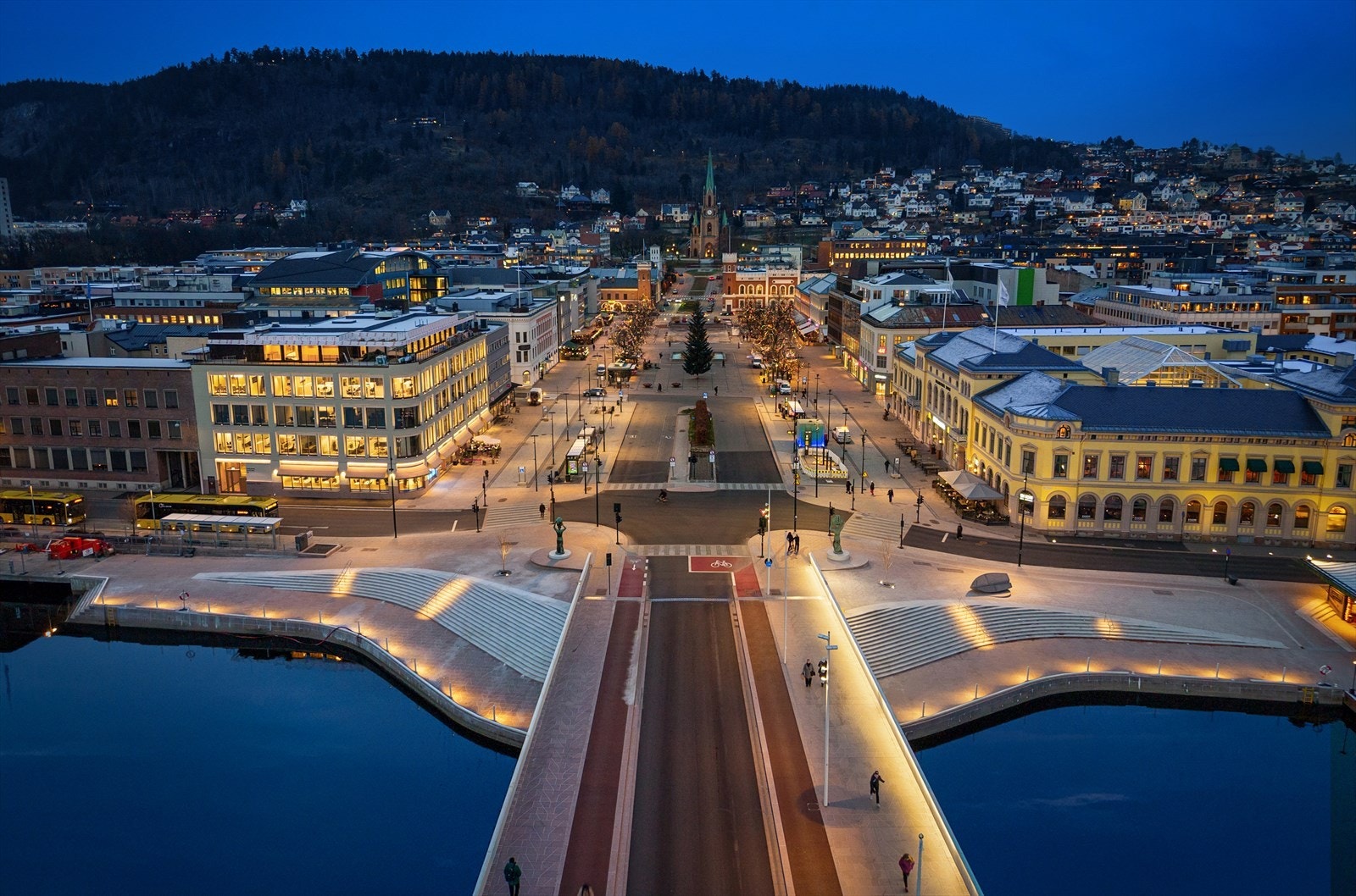 Fra leiligheten er det få minutter til Bragernes Torg Galleribilde