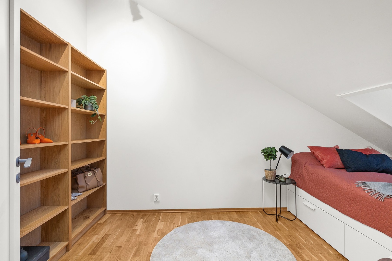 Soverom 2 er også av god størrelse og er målt til 7,7 kvm. Galleribilde