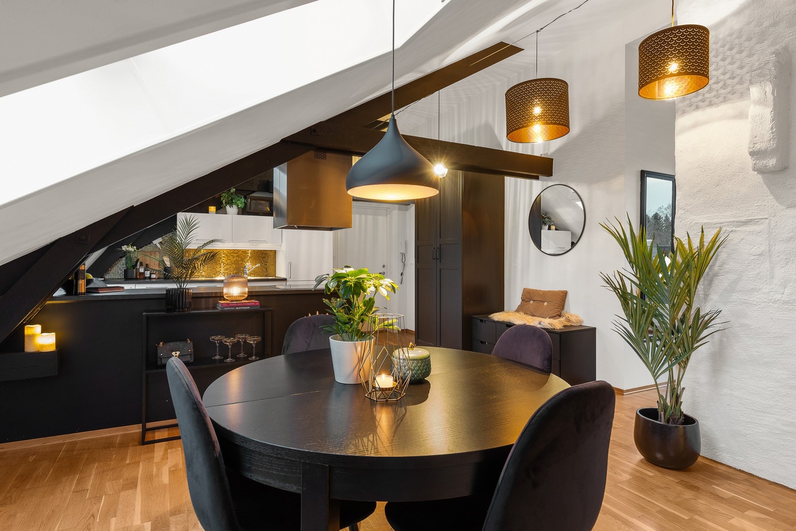 God plass til spisebord - perfekt for hyggelige middager. Galleribilde