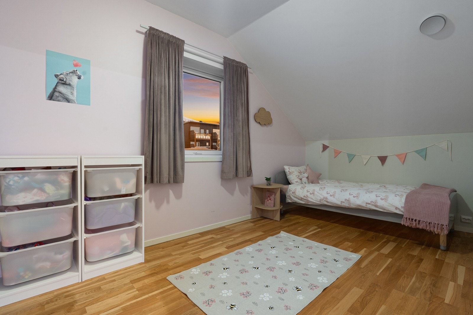 Soverom av god størrelse.