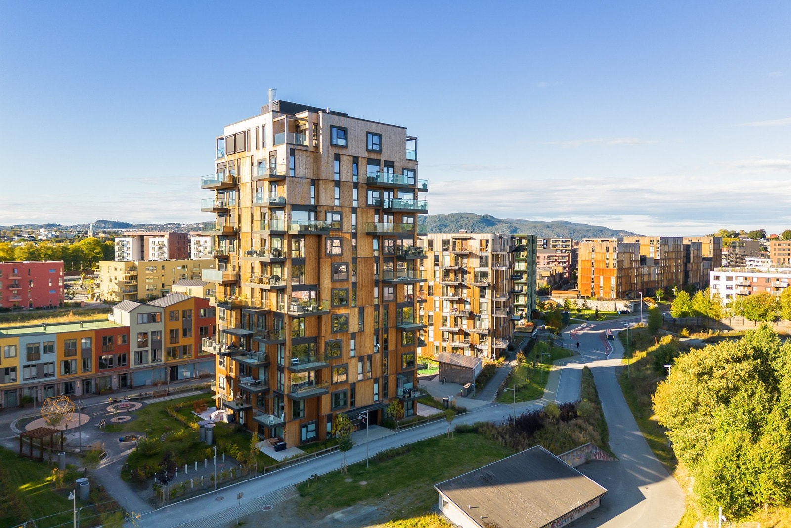 Tårn 12 er et signalbygg på Lilleby og har en svært moderne utforming. Galleribilde