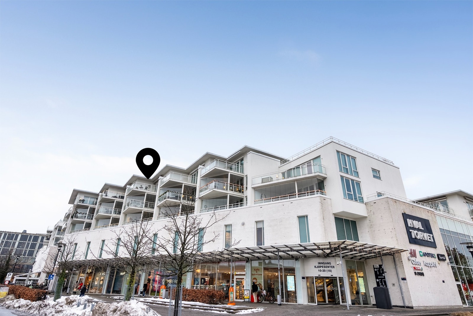 EIE eiendomsmegling ønsker velkommen til toppen av "det hvite hus" - Hvaltorvet Galleribilde