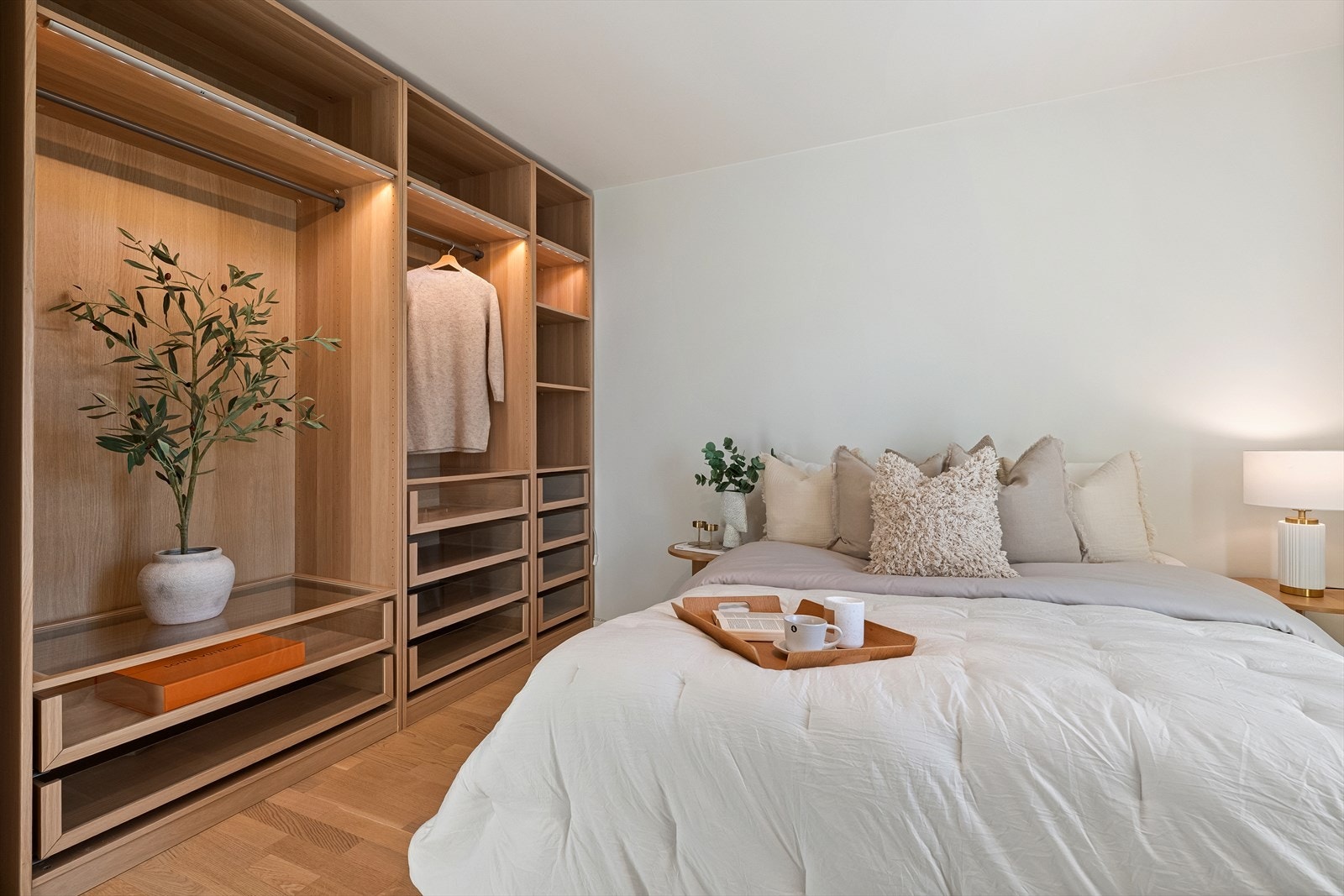 Hovedsoverom med plass til garderobeskap Galleribilde