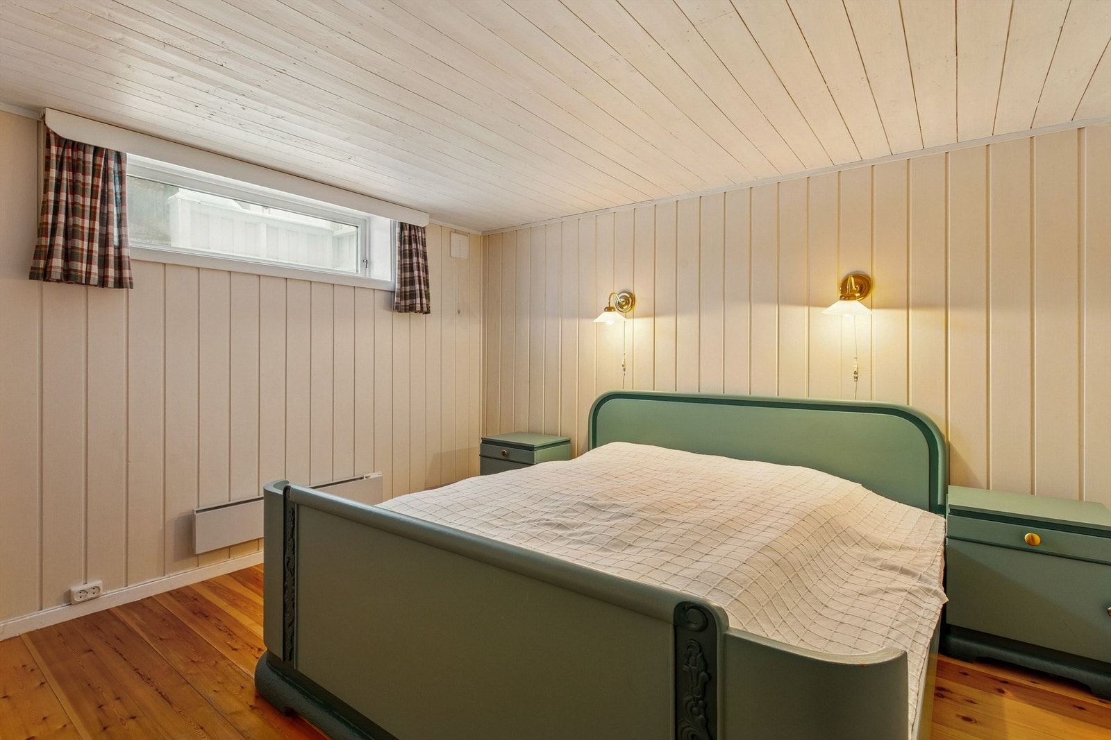 Soverom - Det er ikke søkte bruksendring av rommet, og det er således ikke godkjent til varig opphold. Galleribilde