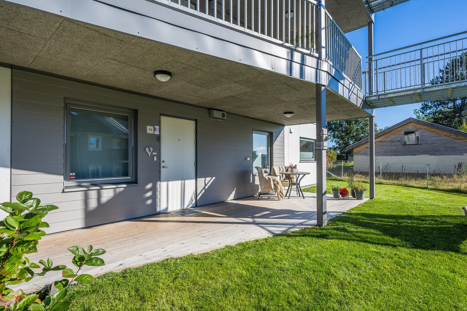 Flott overbygd inngangsprati i 1. etasje Galleribilde