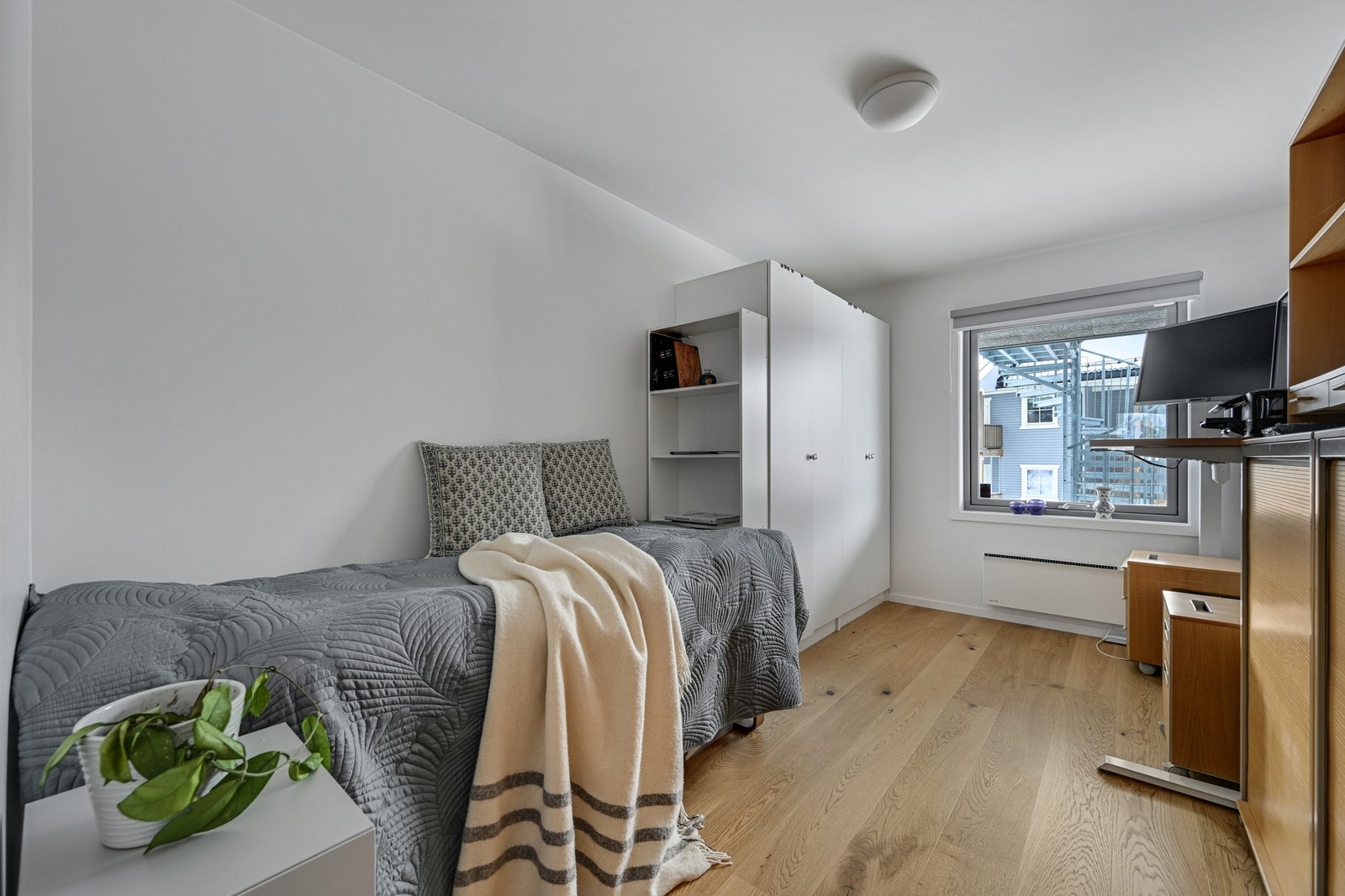 Soverom to Galleribilde