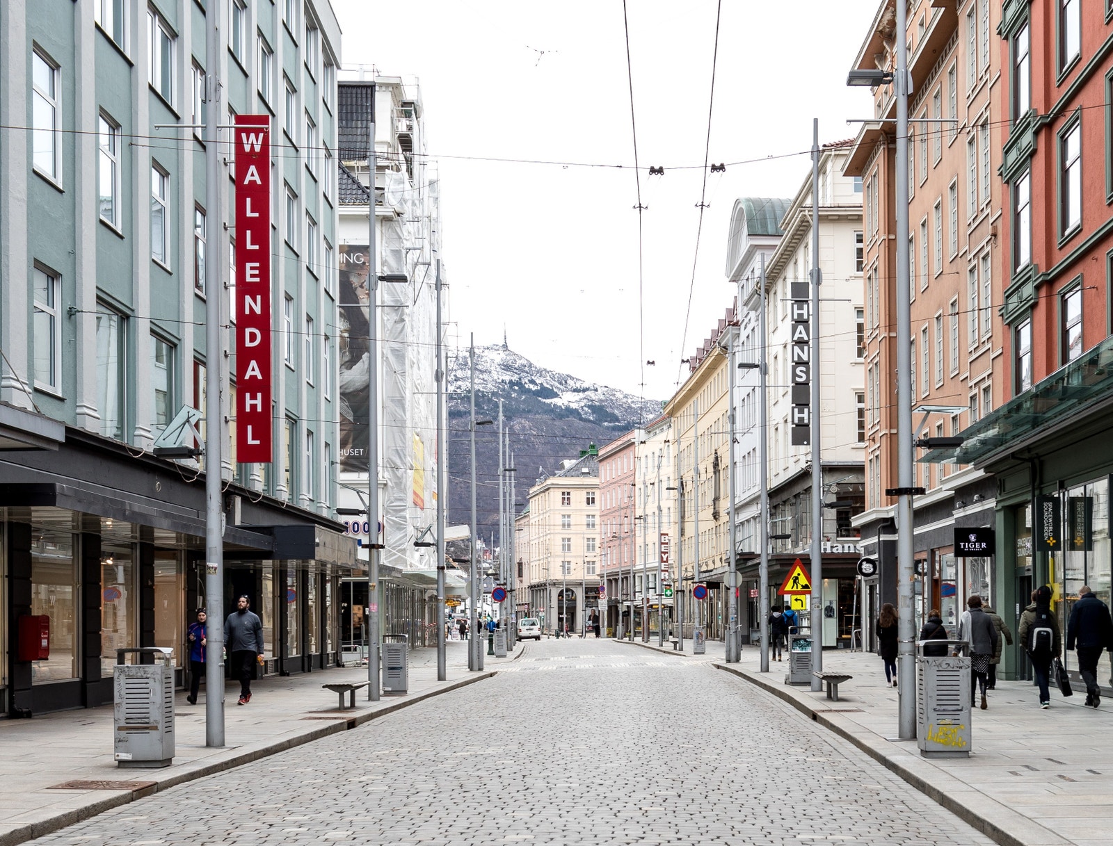 Handlegate mot Torgalmenningen Galleribilde