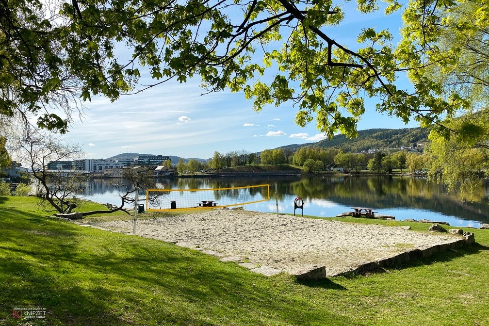 Drammen park tilbyr store grøntområder for lek og avslapning. Galleribilde