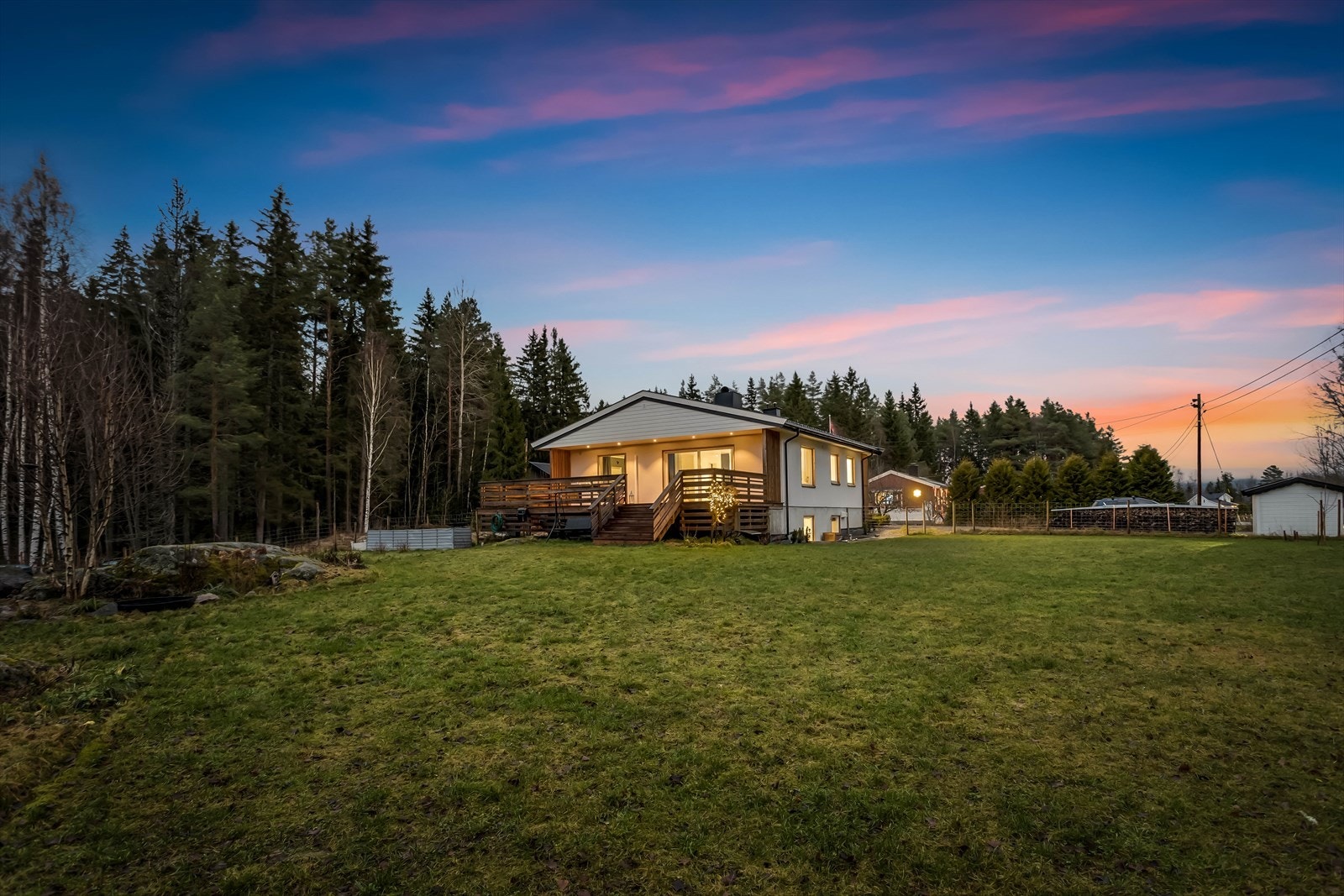 Hagen gir rikelig med boltreplass for både store og små. Galleribilde