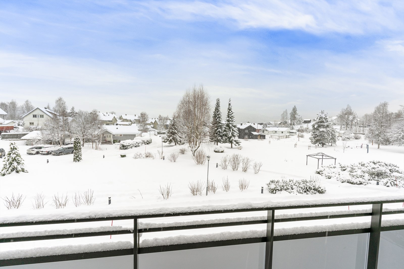 Leiligheten har en svært fin utsikt hvor du bl.a. ser rett på Kongsberg skisenter Galleribilde