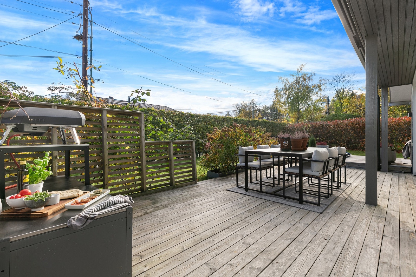 Over plattingen er det to store markiser Galleribilde