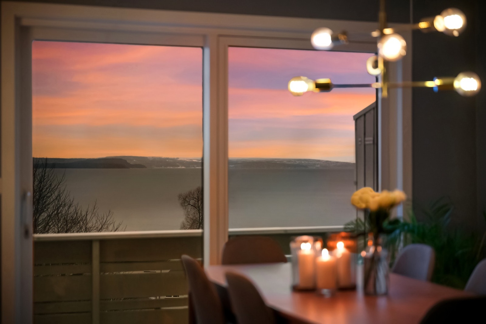 Toppleilighet i første rekke med fantastisk sjøutsikt! Galleribilde