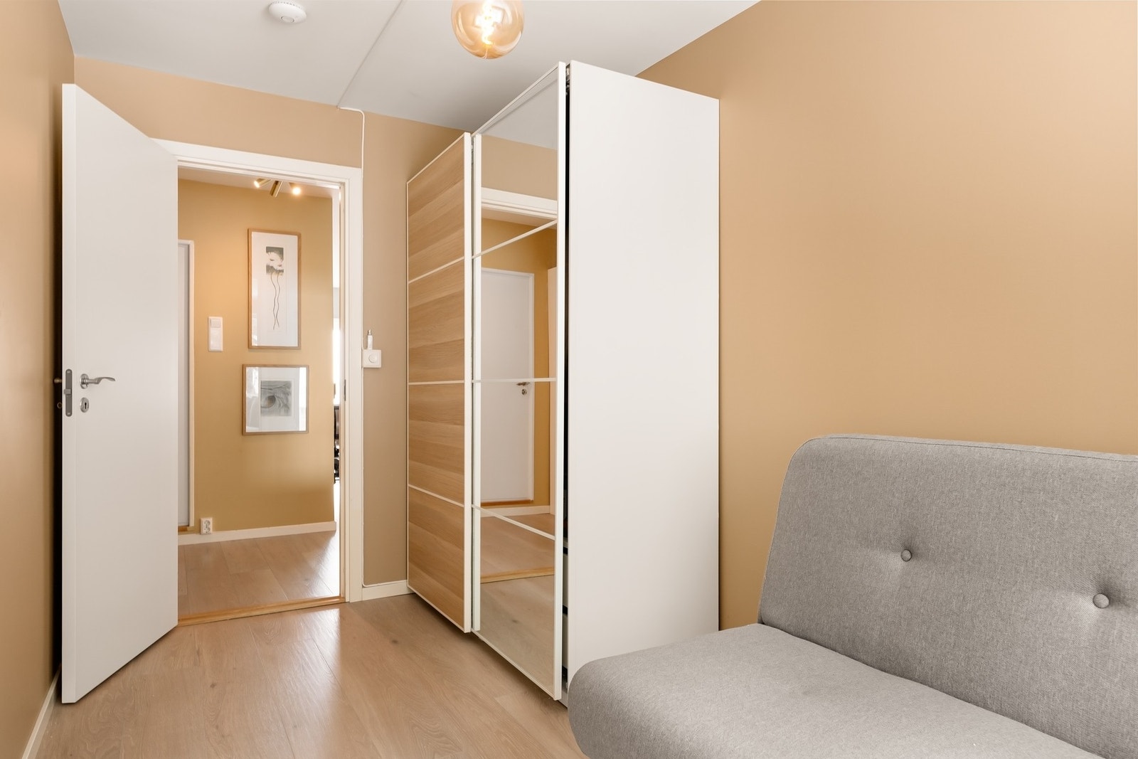 Soverom 2 passer godt som gjesterom eller kontor Galleribilde