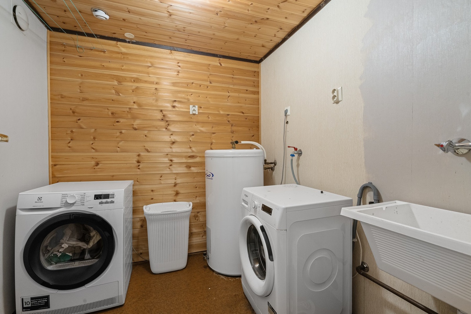 Vaskerom i kjeller. Galleribilde