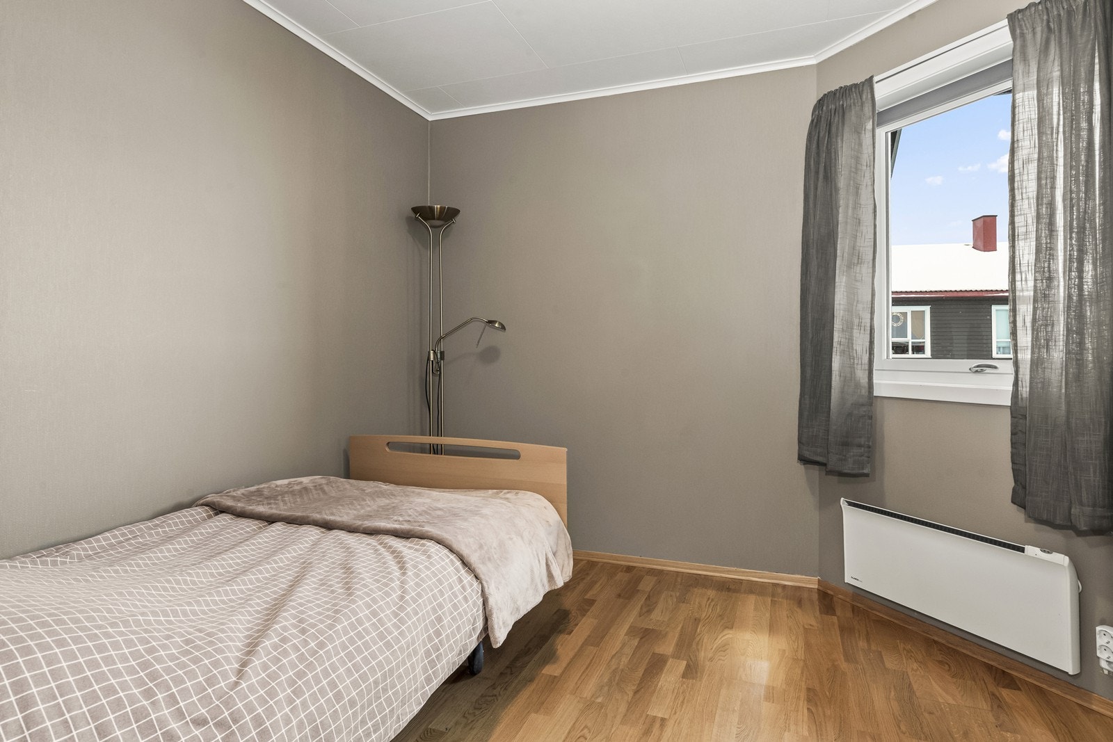 Det andre soverommet egner seg godt som barnerom, gjesterom eller kontor. Galleribilde