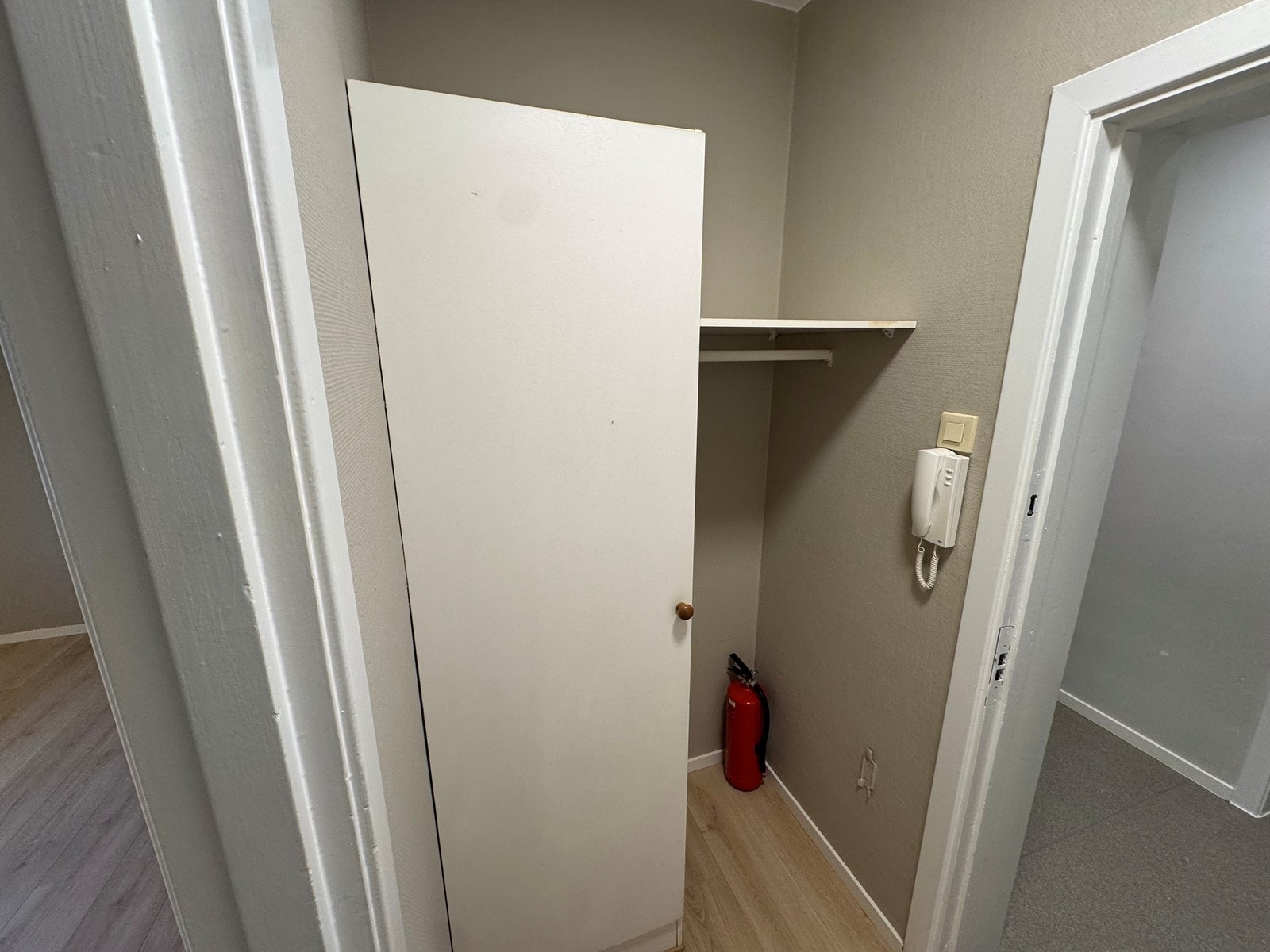 Skap i gang. Galleribilde