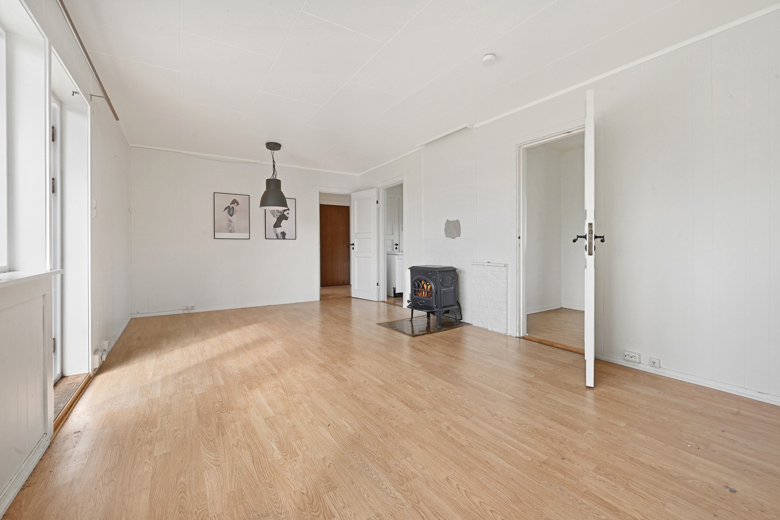 Leiligheten har behov for oppussing og modernisering. Galleribilde