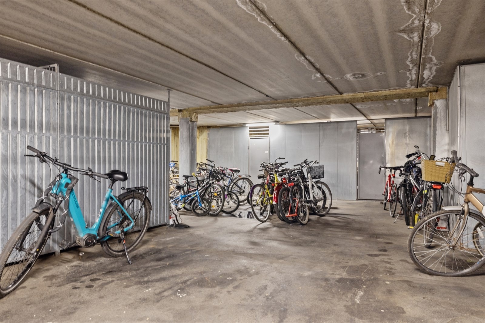 Leiligheten har tilgang til borettslagets sykkelparkering Galleribilde