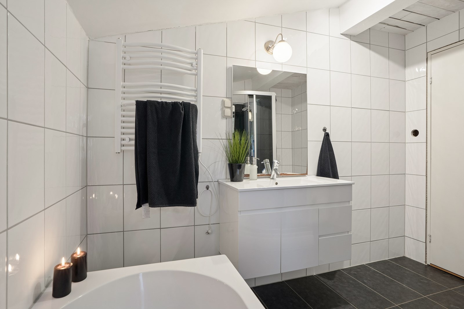 Ventilasjon skjer via mulighet for lufting gjennom vindu. Galleribilde