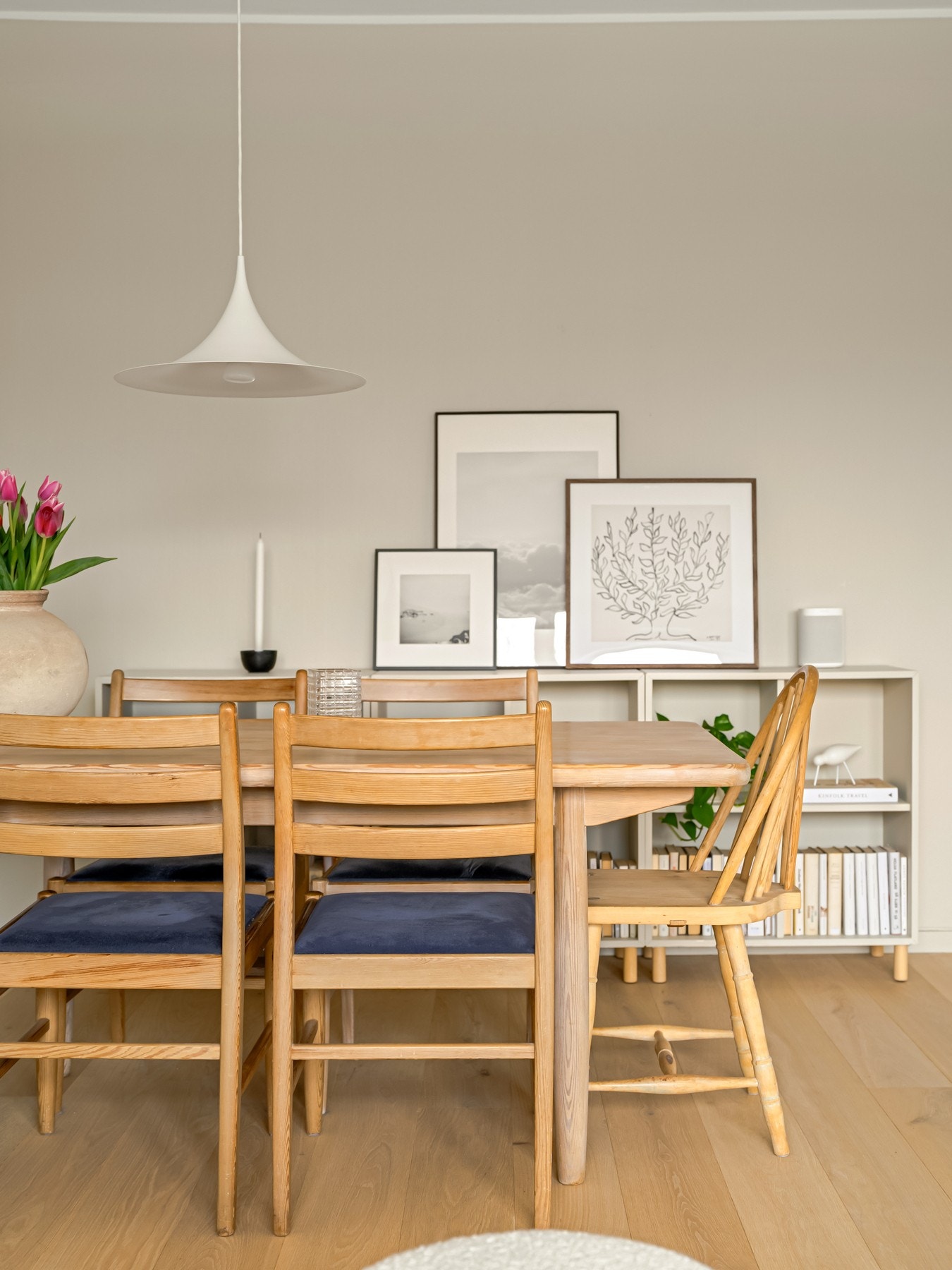 Plass til enda større bord enn det som står her i dag. Galleribilde