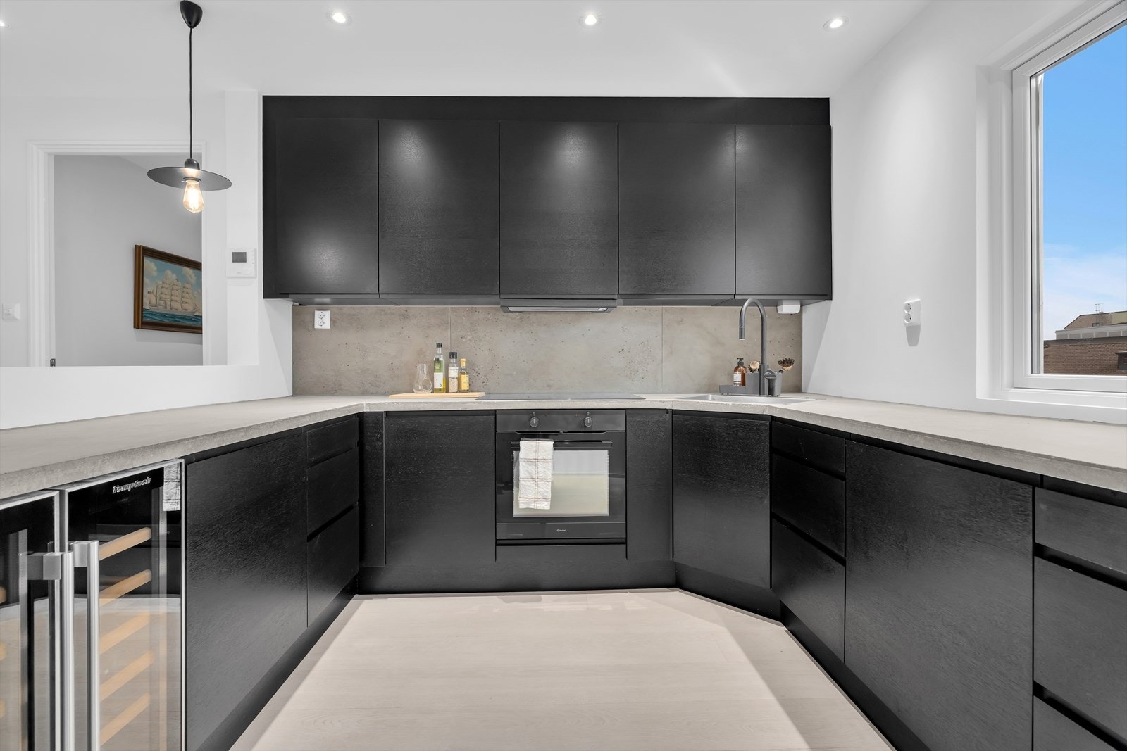 Alle hvitevarer er integrert Galleribilde