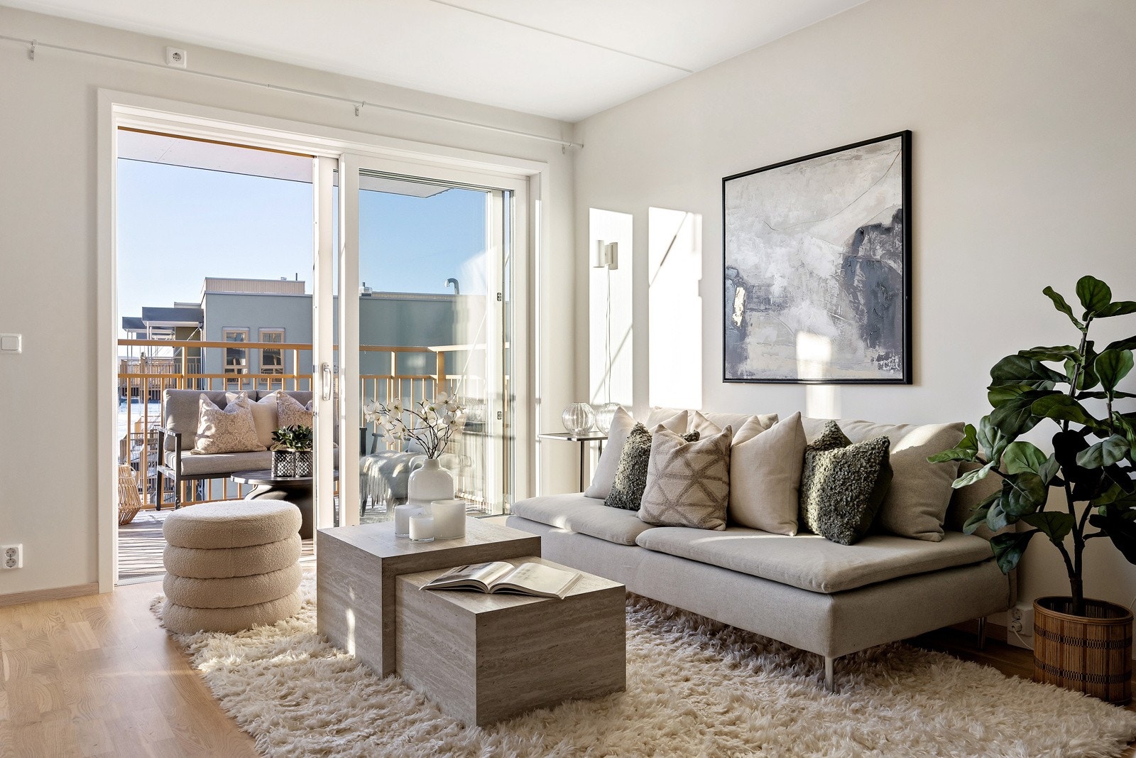 Velkommen til Guri Øverbys veg 28! En nyere og moderne leilighet på Kløfta! Presentert av OBOS Eiendomsmeglere! Foto: Junaid Hanif/Diakrit Galleribilde