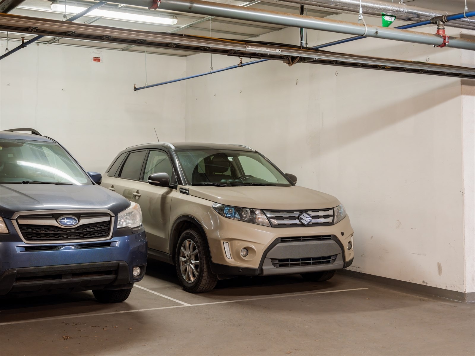 Det medfølger en fast garasjeplass i det underliggende garasjeanlegget. Galleribilde