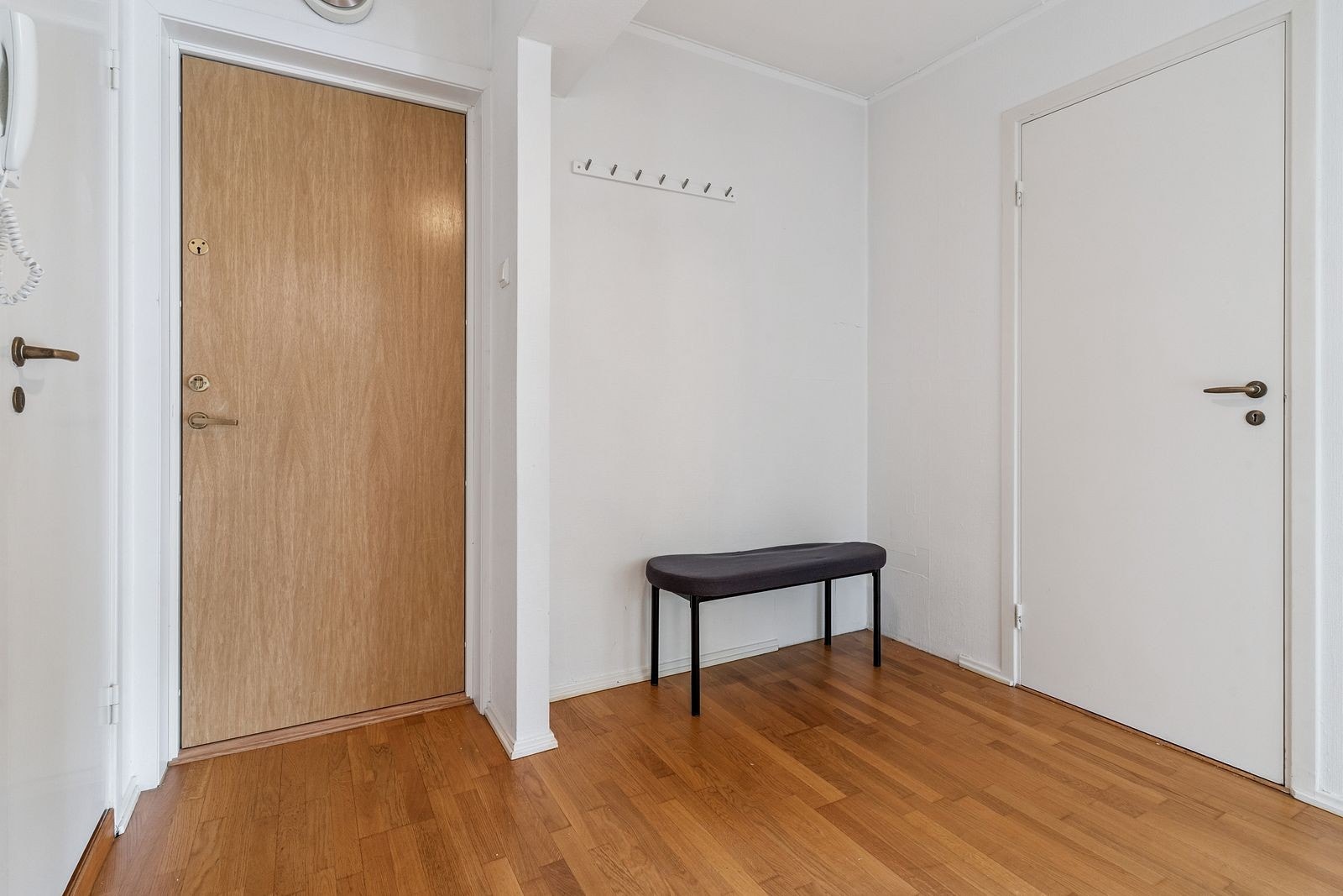 Entré med god plass til oppheng Galleribilde